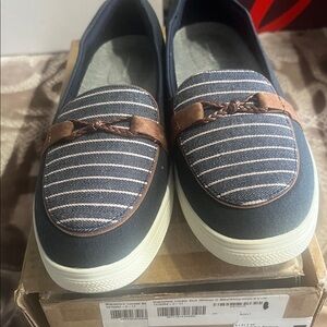 Wanderlust Navy and Gray Loafers